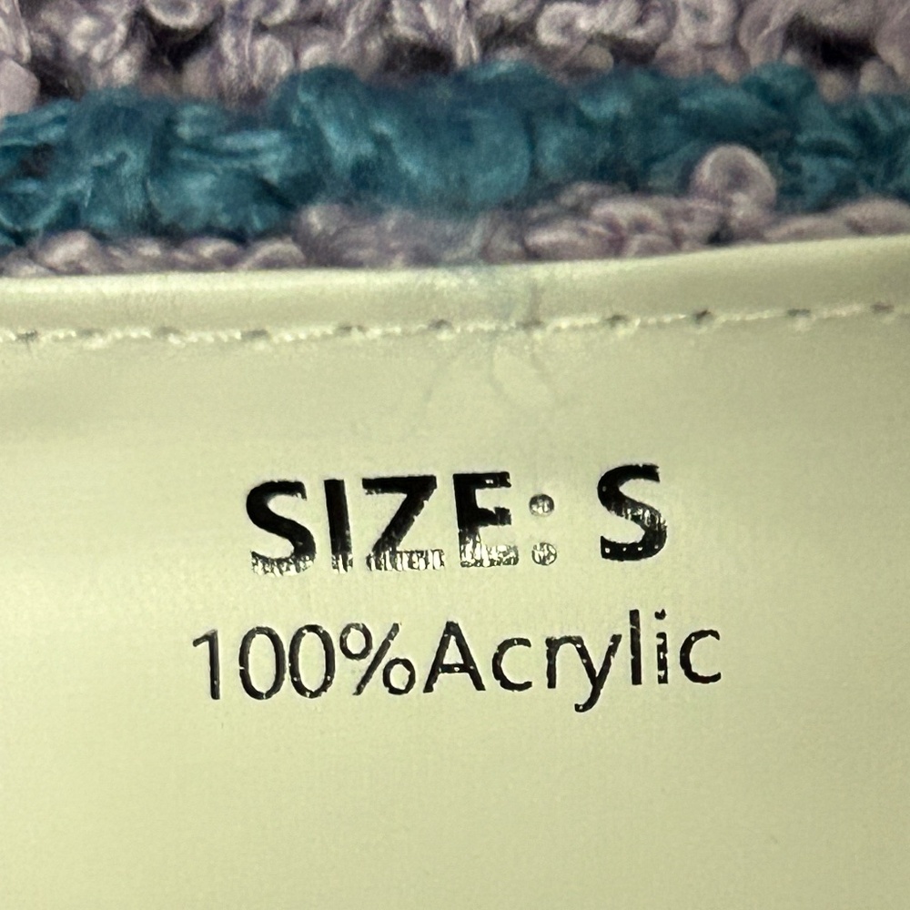 LIKE NEW! Women's Lavender Knit Sweater-3/4 Sleeve - SMALL - Picture 8 of 8